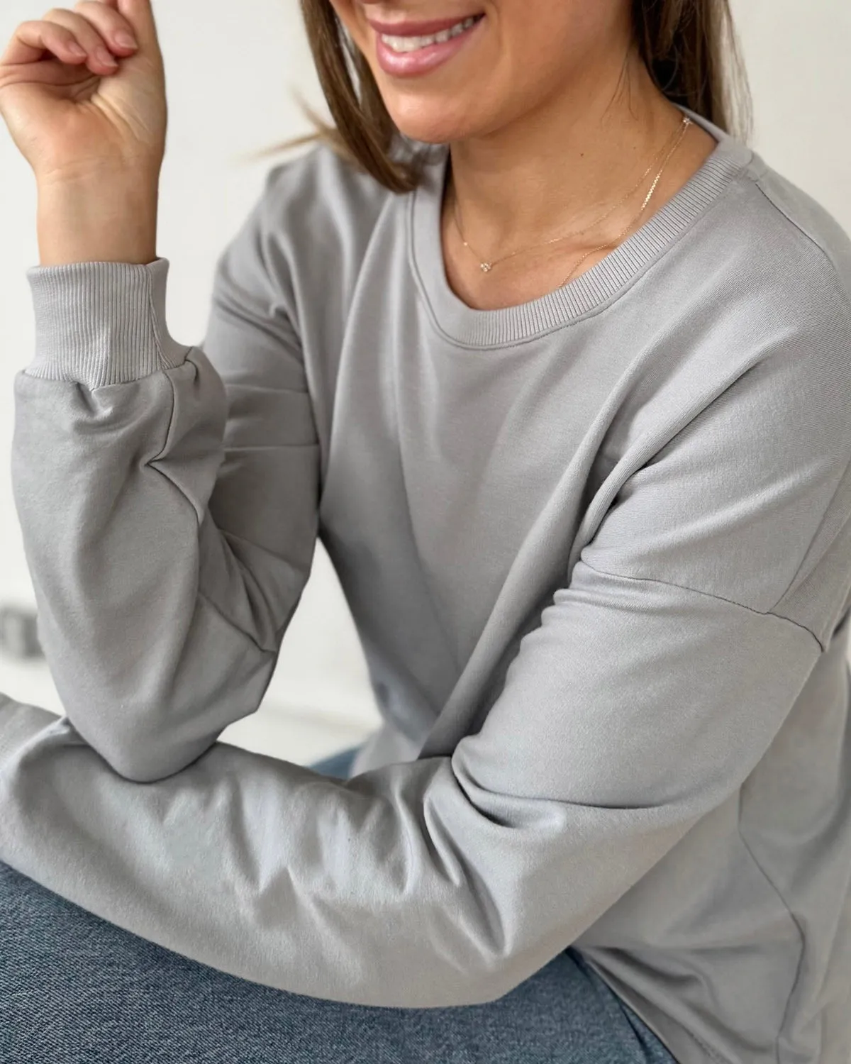 AKARI top in Ultimate Grey