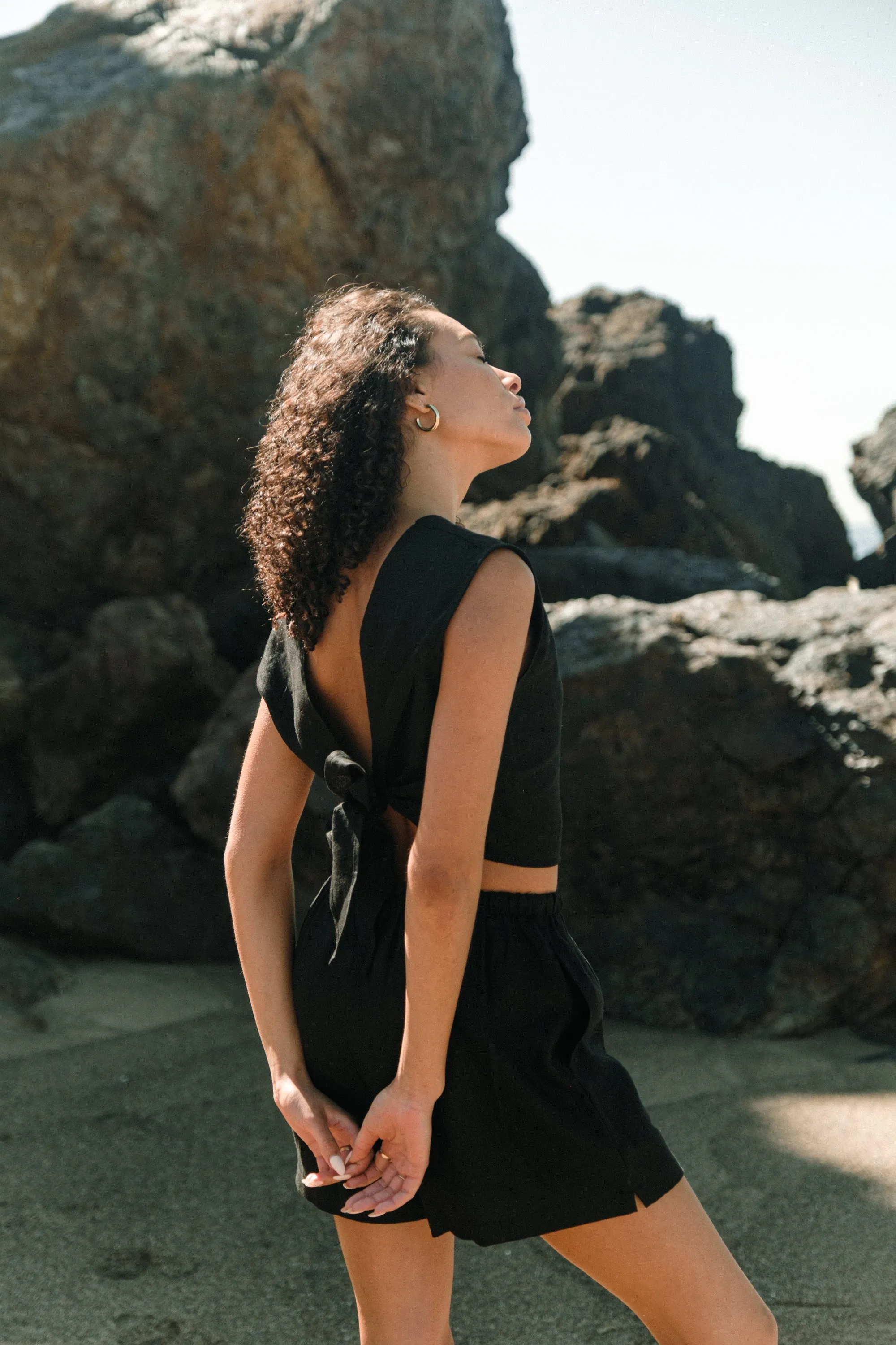 Allison Shorts in Black Linen