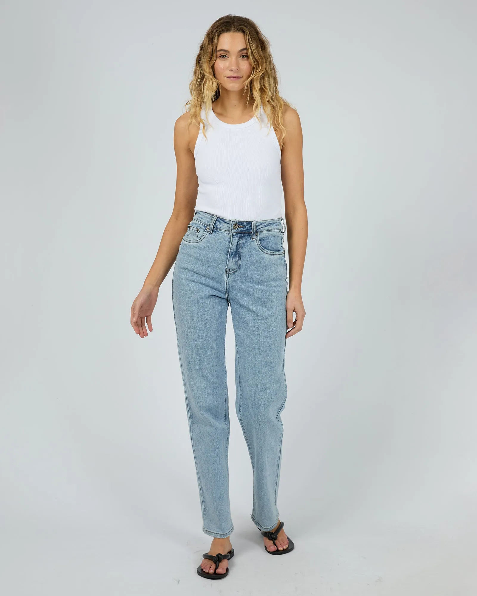 Mila Comfort Straight Jean Light Blue