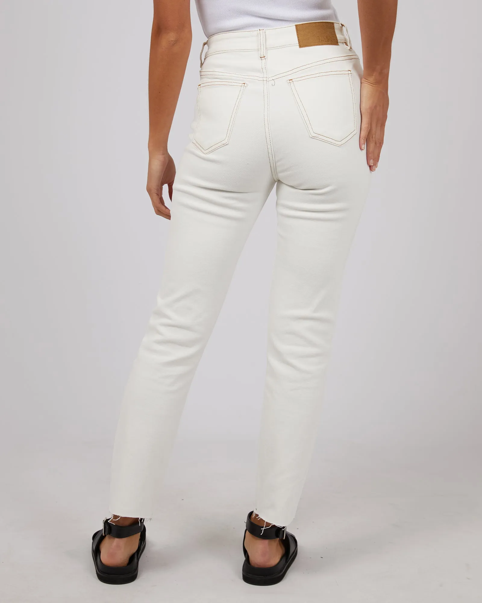 Monica Mom Comfort Jean Vintage White