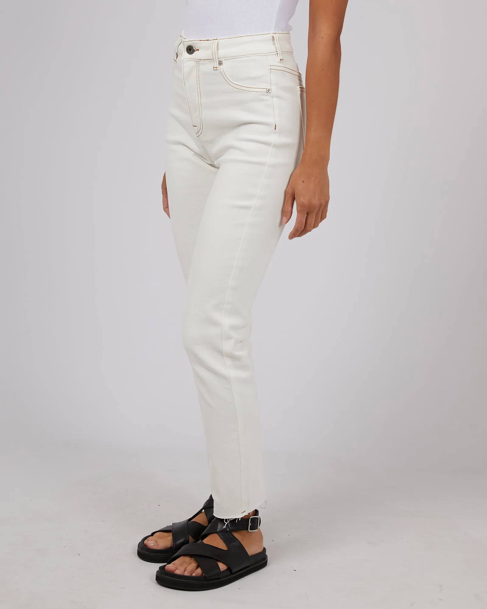 Monica Mom Comfort Jean Vintage White