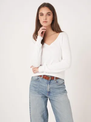 White Basic V Pullover