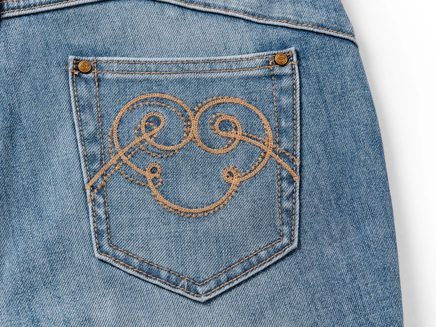 YAYING Tailored Slim Fit Jeans